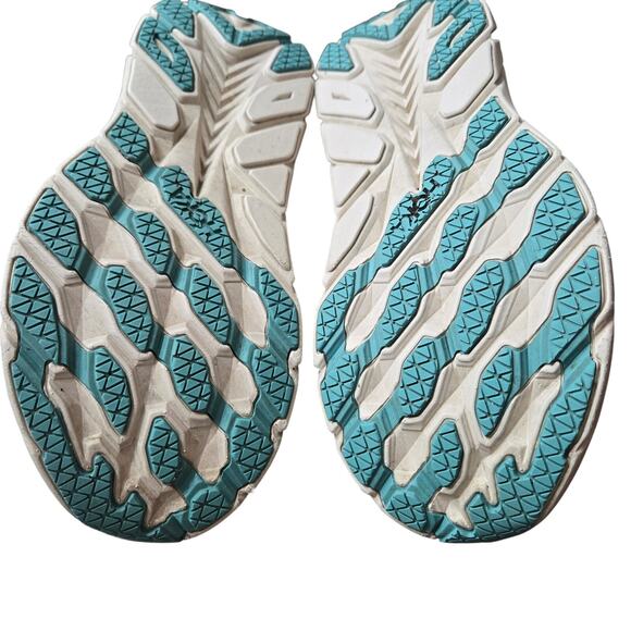 Hoka One One Women's Clifton 8 running shoes size 7.5 B No Insoles - Picture 8 of 9